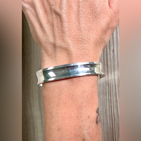 Vintage Designer Hallmarked Heavy Sterling Silver Cuff Bracelet, 7", 28g - Picture 6 of 6